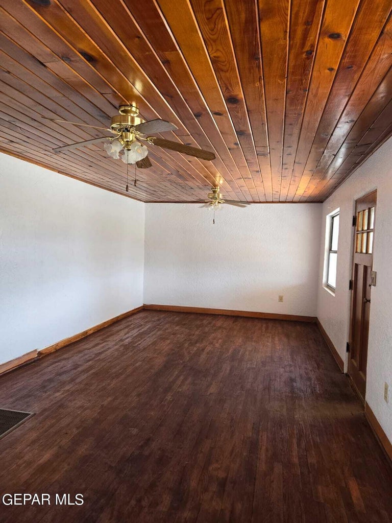 Single Family Home